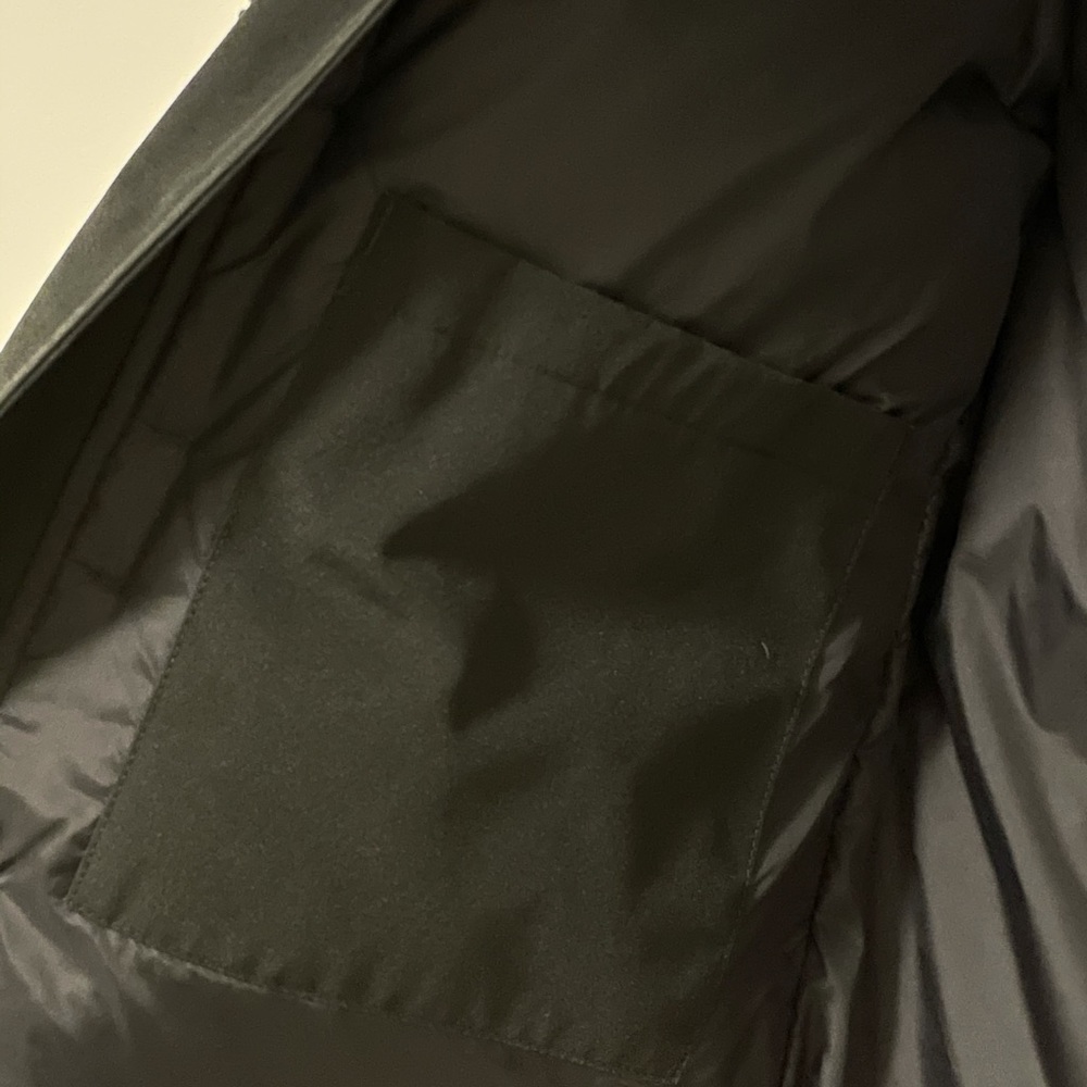 CANADA GOOSE JACKET - Picture 6 of 12